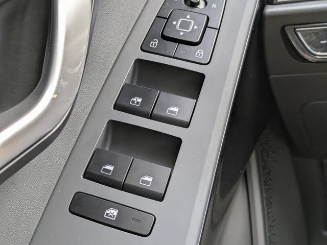 Used 2025 Kia Niro LX FWD image 21