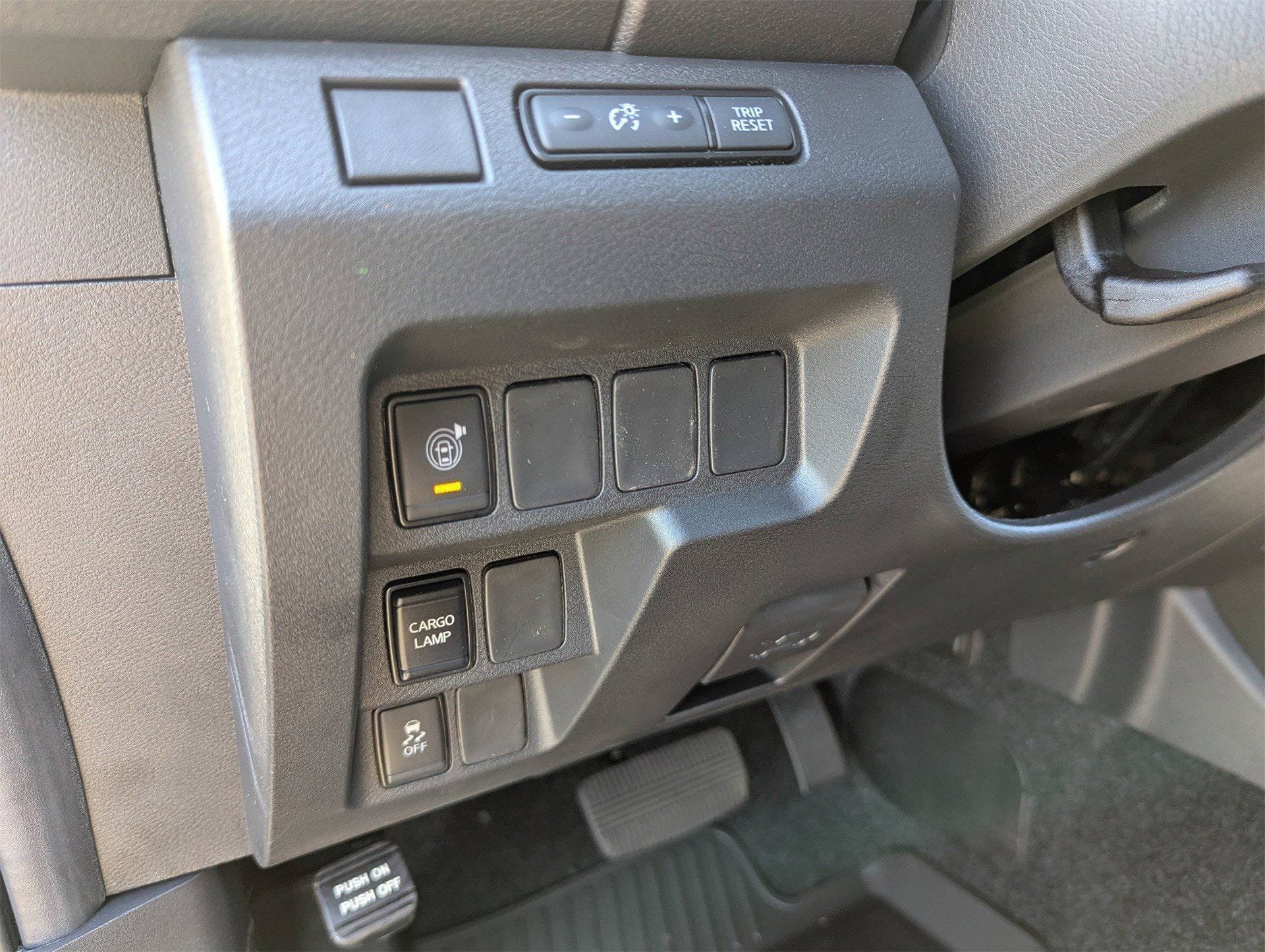 New 2026 Nissan Frontier SV w/ All-Weather Content Package AWD/4WD image 14