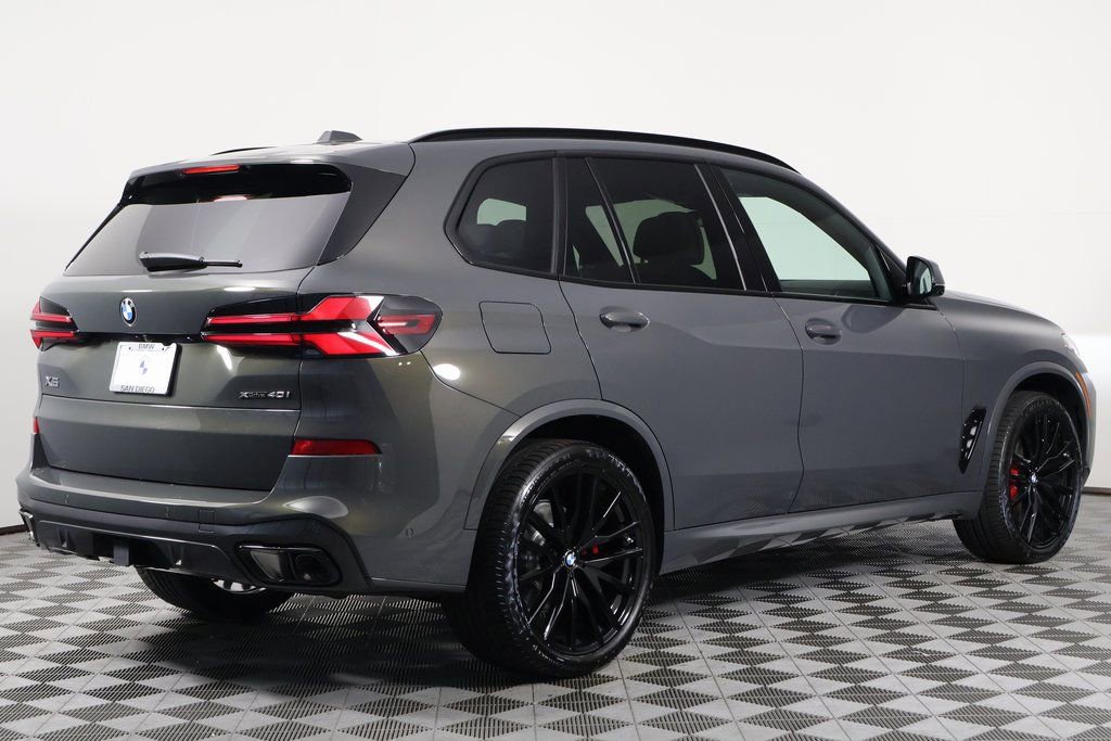 New 2026 BMW X5 xDrive40i w/ M Sport Package video 2