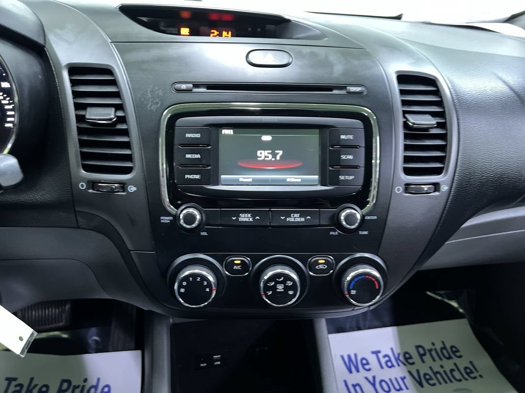 Used 2018 Kia Forte LX w/ LX Rear Camera Package FWD image 19