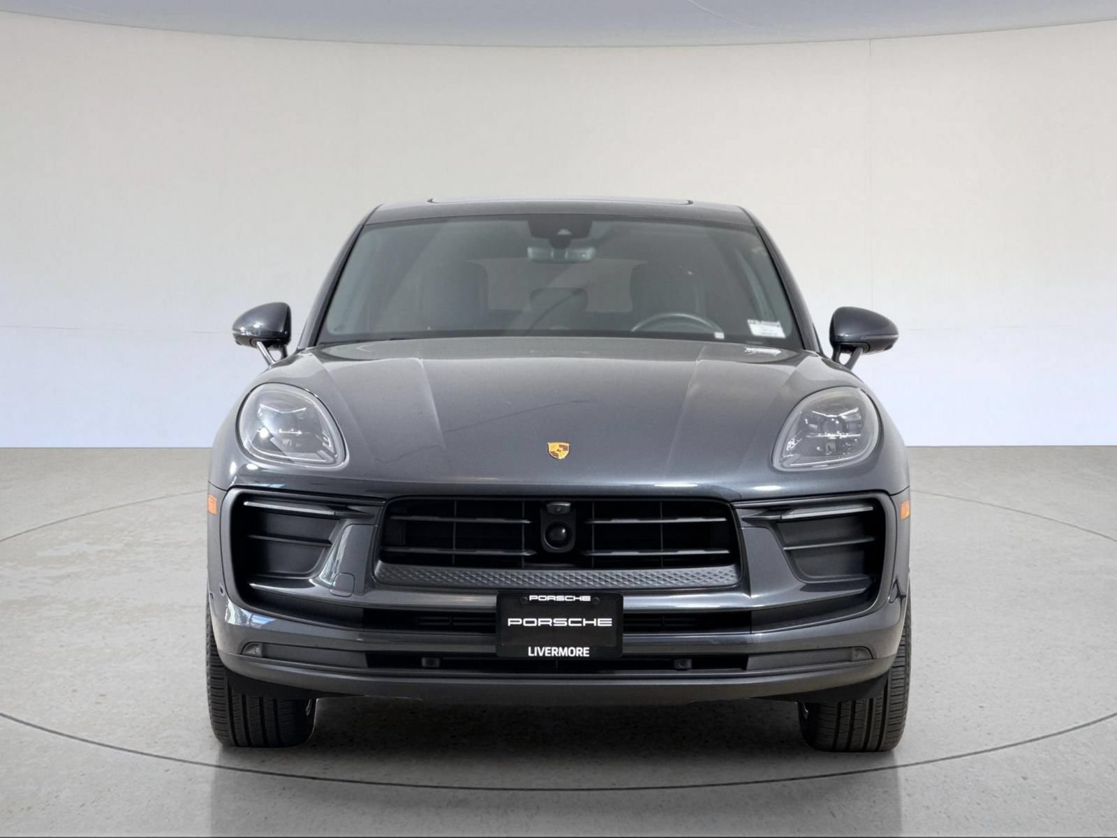 Certified 2025 Porsche Macan w/ Premium Package Plus AWD/4WD image 11