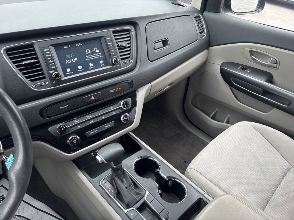 Used 2021 Kia Sedona LX image 33