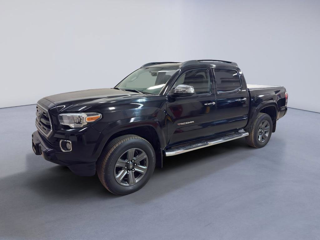 Used 2016 Toyota Tacoma Limited w/ Towing Package image 3