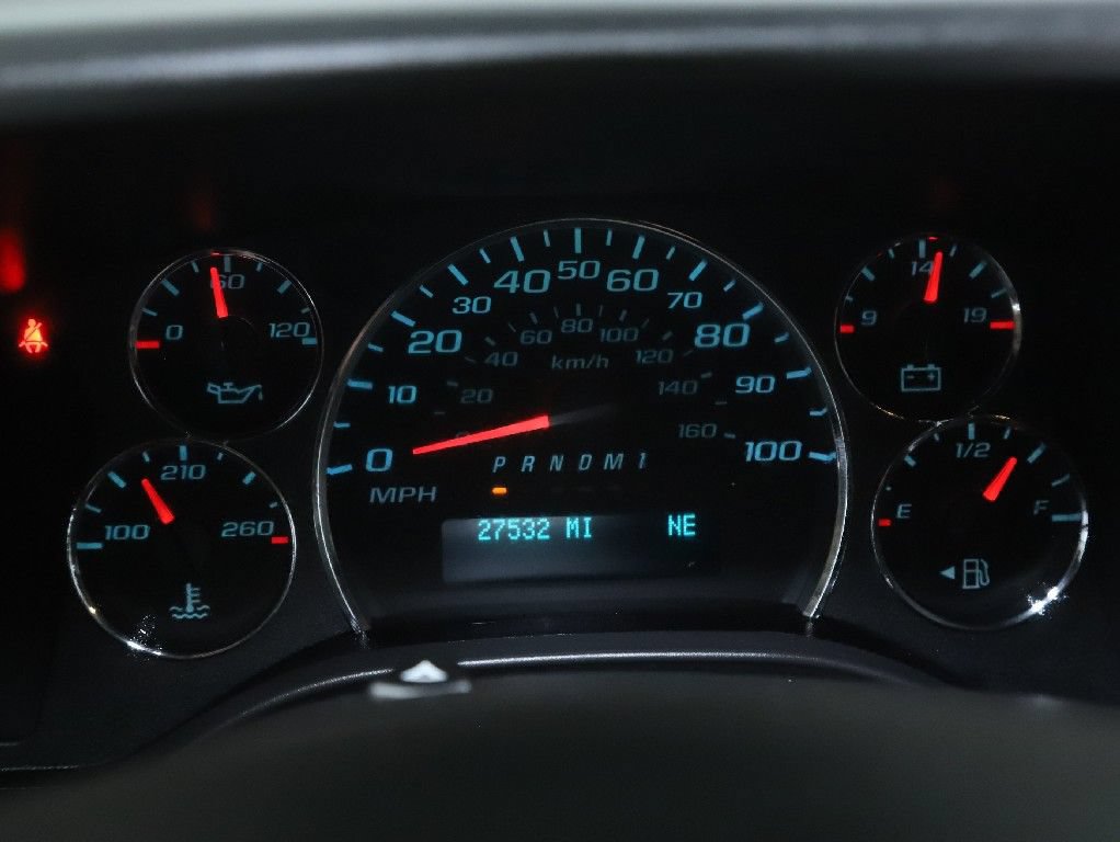 Used 2025 Chevrolet Express 3500 LT w/ LT Preferred Equipment Group RWD image 19