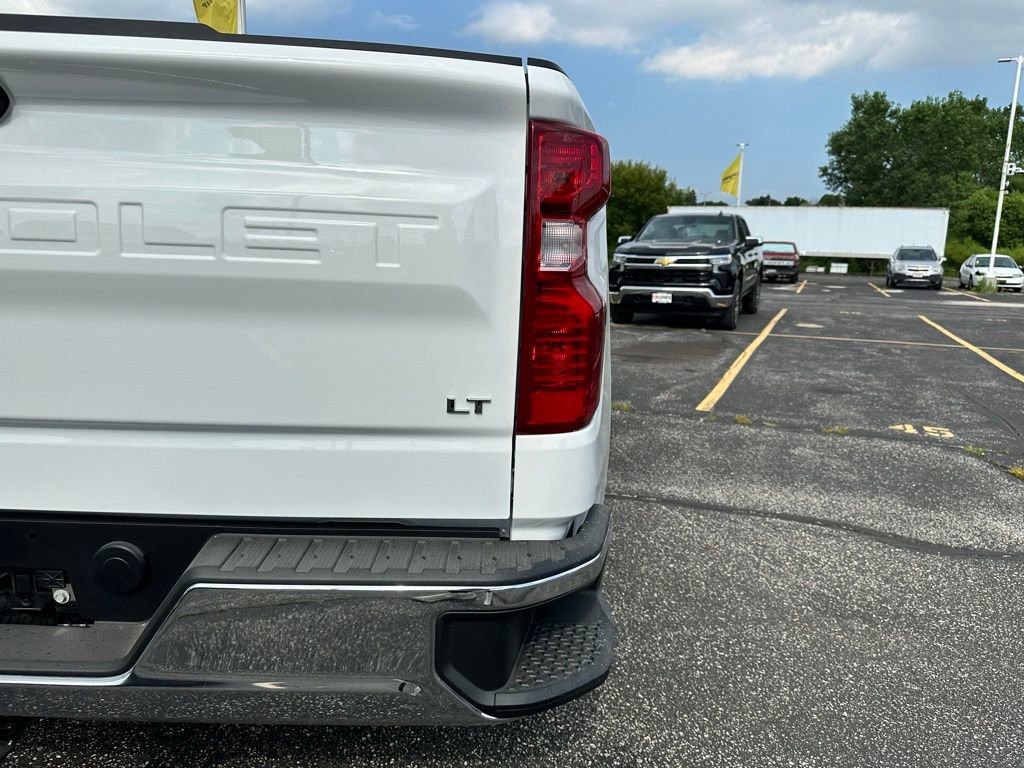 New 2026 Chevrolet Silverado 1500 LT image 16