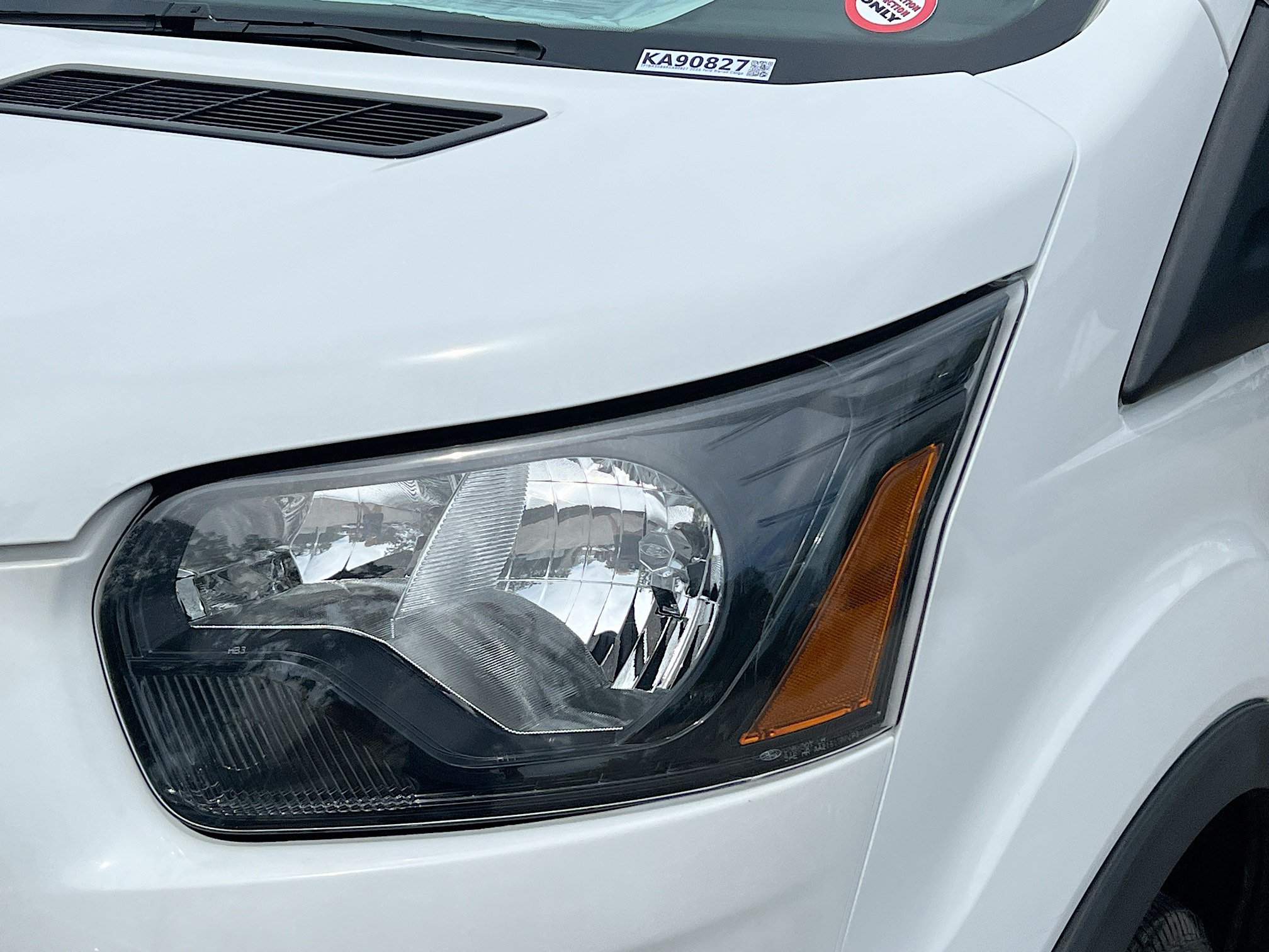 Used 2024 Ford Transit 250 148 High Roof Extended w/ Load Area Protection Package RWD image 11