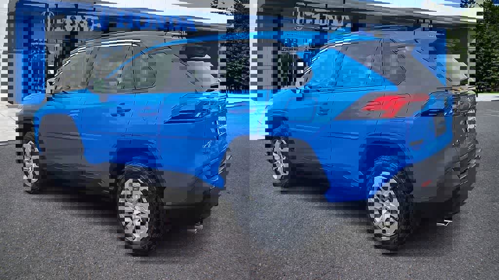 Used 2019 Toyota RAV4 LE w/ All Weather Liner Package image 6