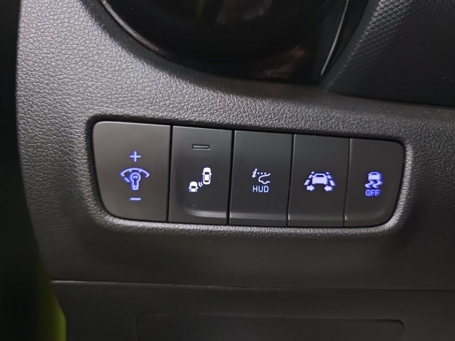 Used 2020 Hyundai Kona Ultimate AWD/4WD image 30