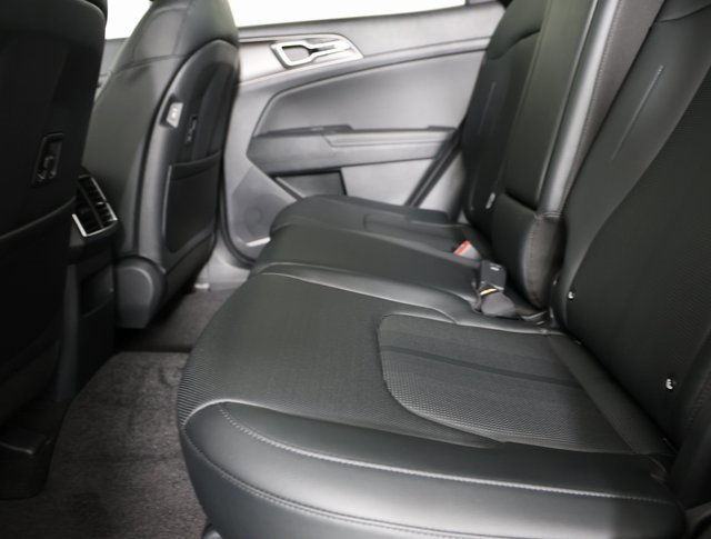 New 2026 Kia Sportage EX image 8