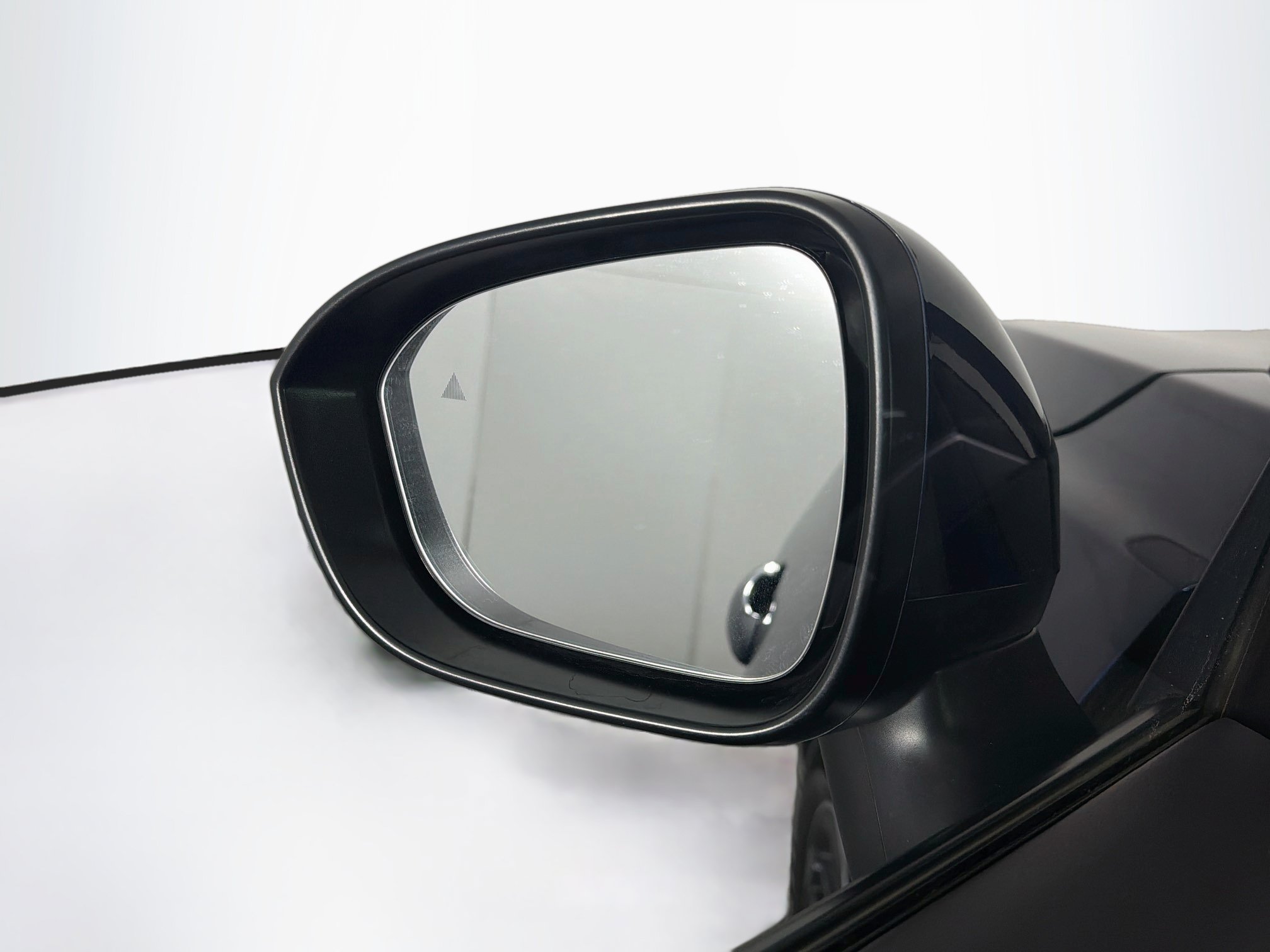 Used 2025 Nissan Rogue SV FWD image 16