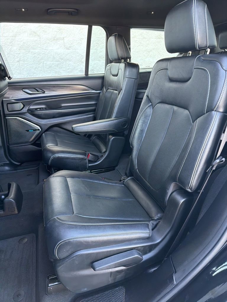 Used 2023 Jeep Grand Cherokee L Overland w/ Rear Seat Video Group I image 24