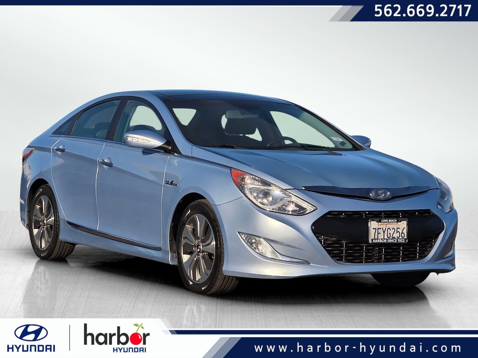 Used 2014 Hyundai Sonata Limited w/ Panoramic Sunroof Package 02
