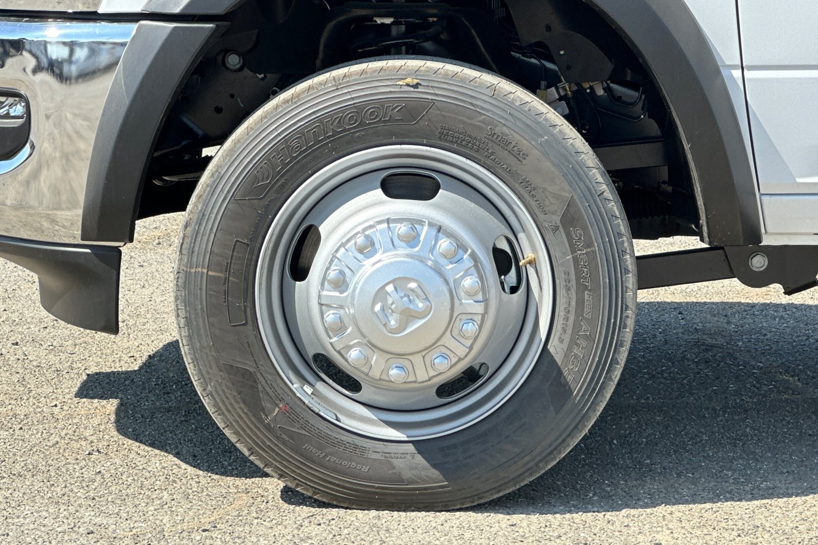 New 2025 RAM 5500 Tradesman AWD/4WD image 22