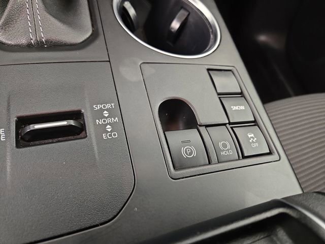 Used 2023 Toyota Highlander L image 26