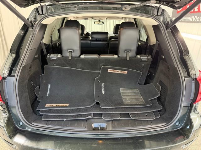 Used 2020 Nissan Pathfinder SL image 9