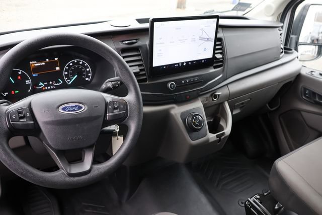 Used 2022 Ford E-Transit 148 High Roof Extended image 2
