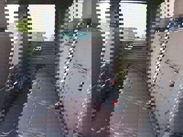 New 2026 GMC Sierra 2500 Denali w/ Denali Reserve Package image 12