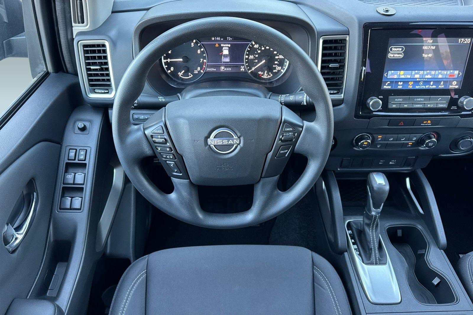 Used 2022 Nissan Frontier SV AWD/4WD image 29