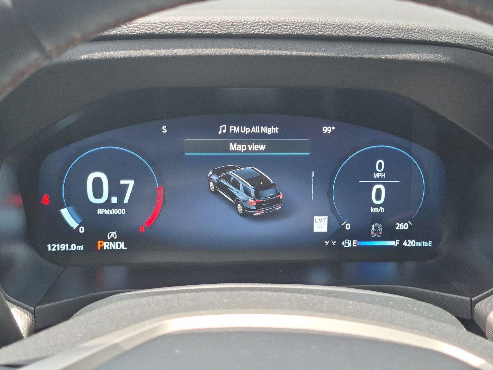Used 2025 Ford Explorer Active w/ Active Comfort Package RWD image 10