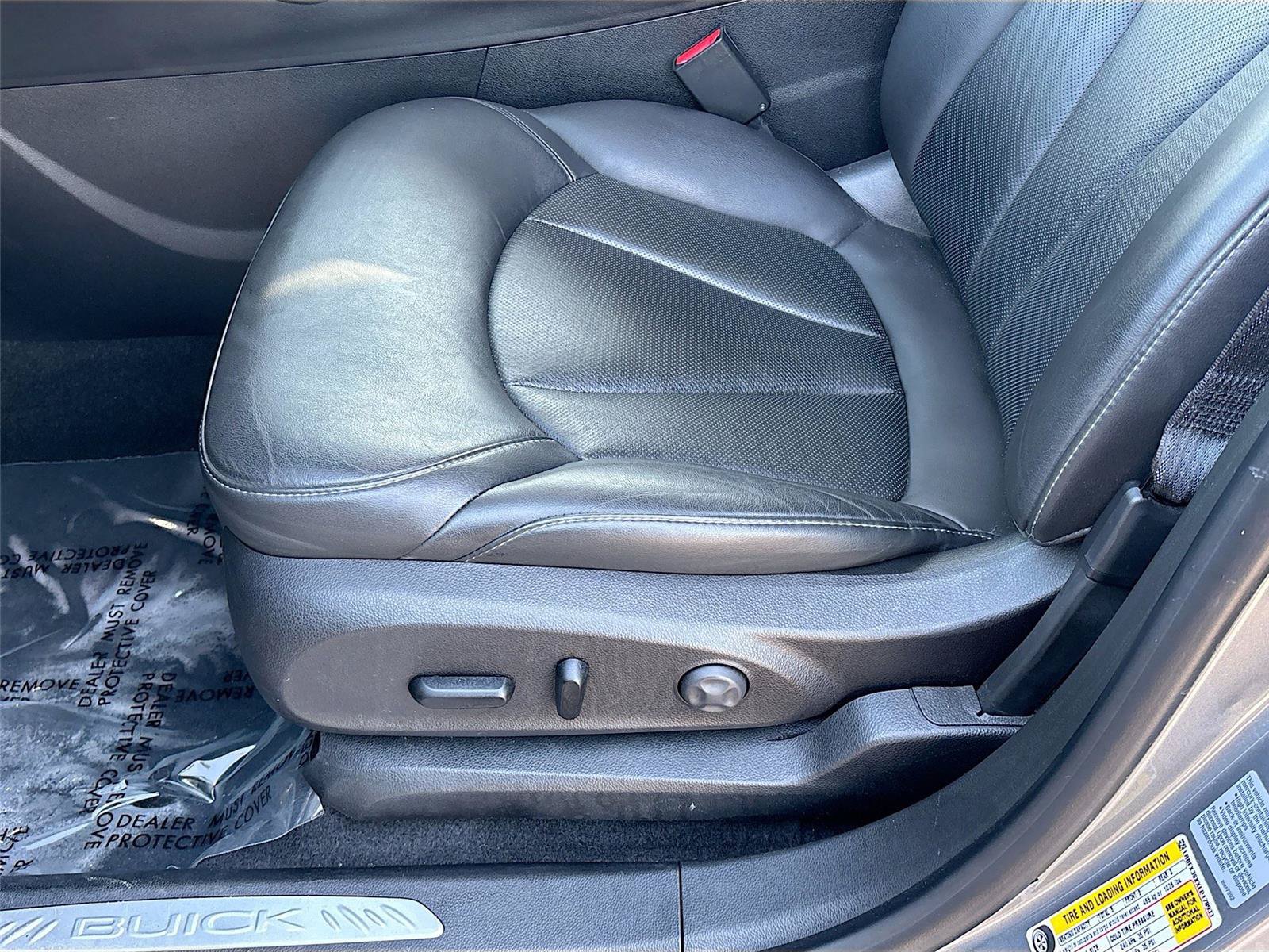 Used 2020 Buick Envision Premium w/ LPO, Active Package AWD/4WD image 20