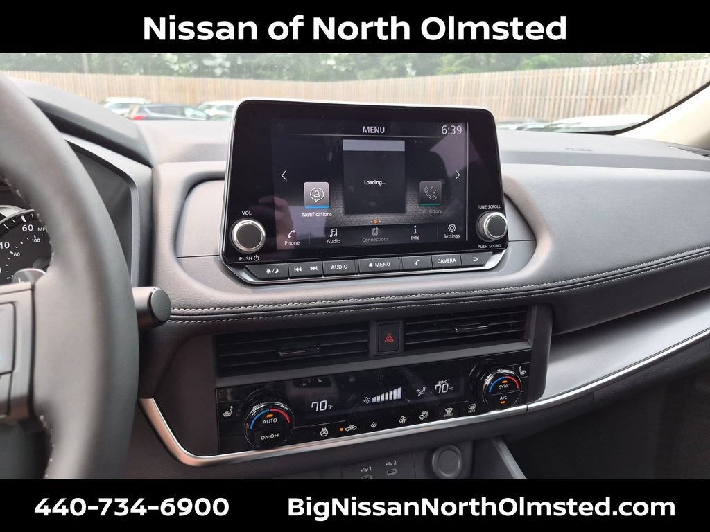 New 2026 Nissan Rogue Dark Armor AWD/4WD image 16