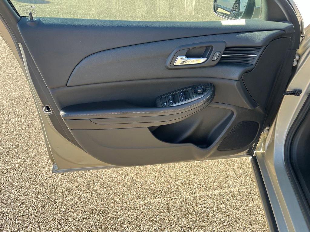 Used 2014 Chevrolet Malibu LT w/ Power Convenience Package image 12