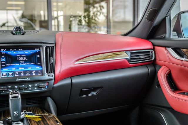 Used 2019 Maserati Levante GranLusso image 35