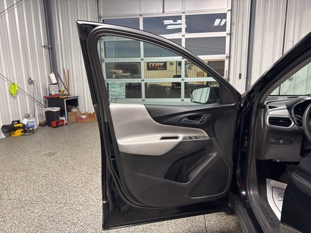 Used 2023 Chevrolet Equinox LT image 7