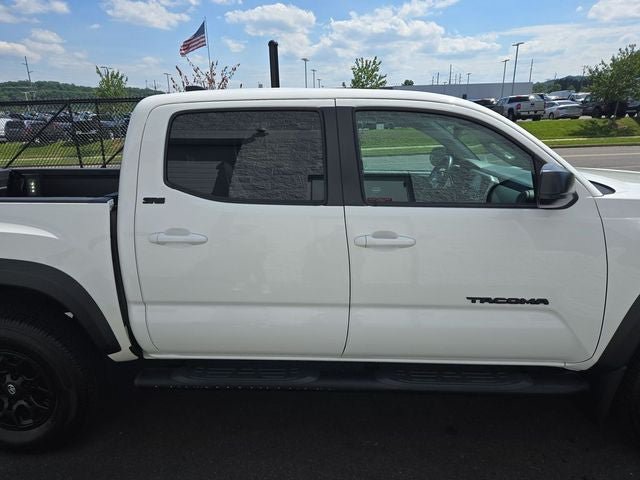 Used 2023 Toyota Tacoma SR5 AWD/4WD image 6