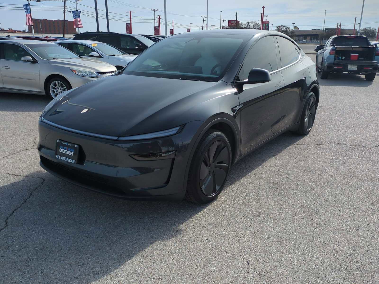 Used 2026 Tesla Model Y 2WD image 4