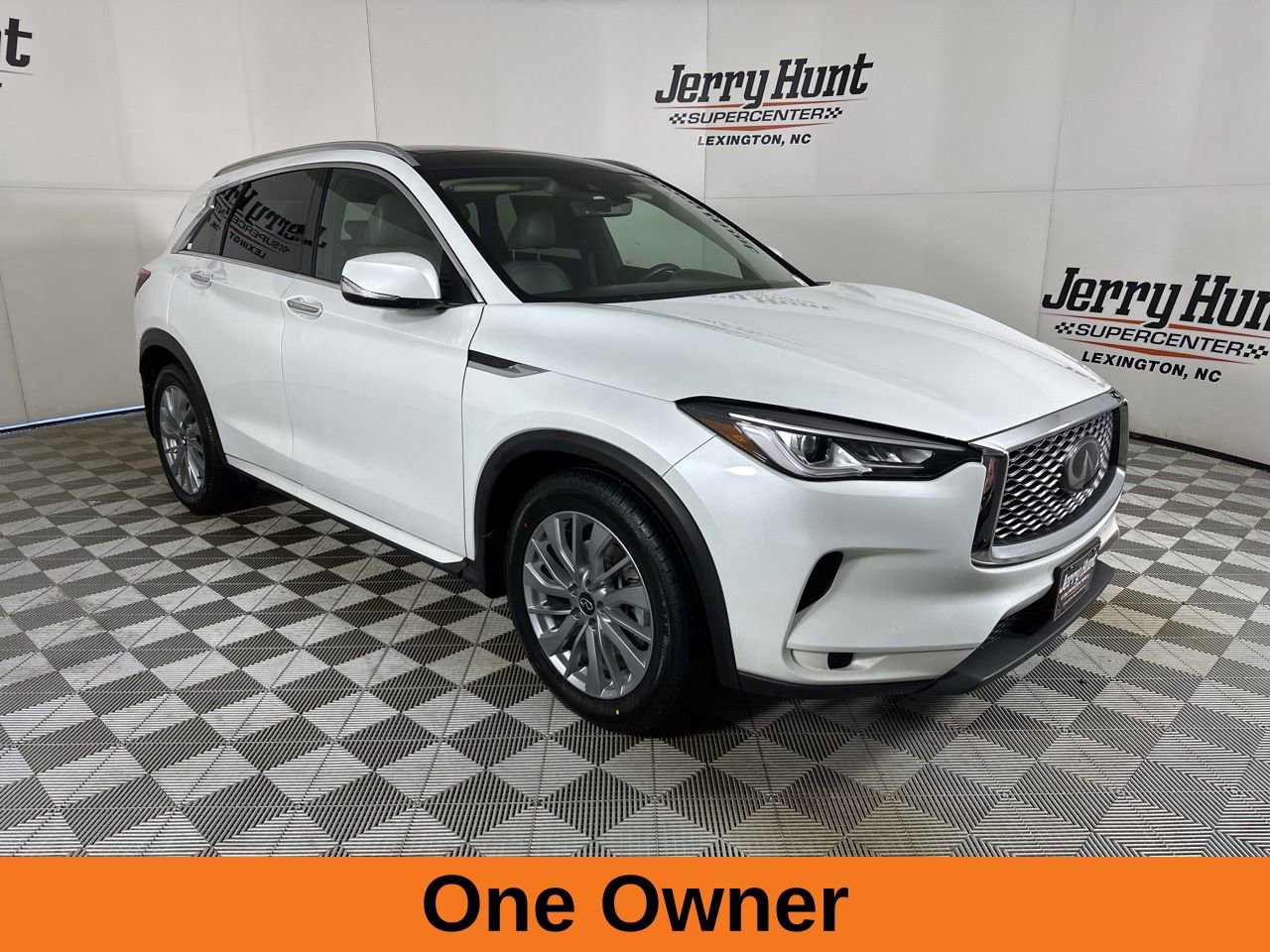 Used 2023 INFINITI QX50 Luxe image 4