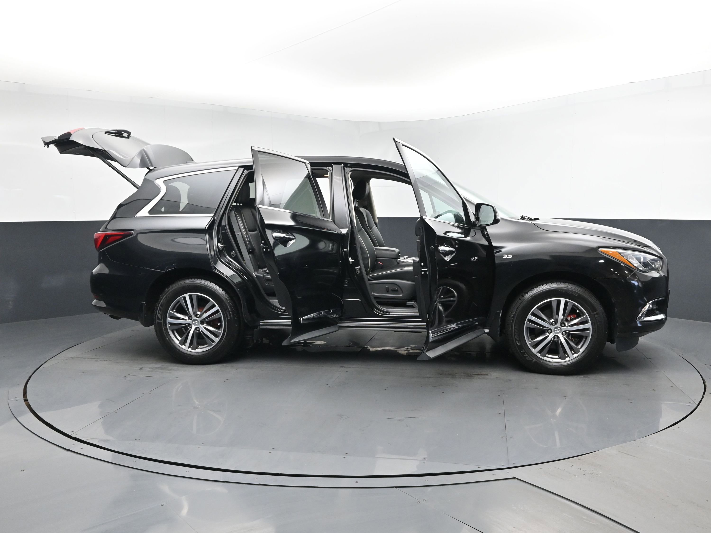 Used 2019 INFINITI QX60 Pure AWD/4WD image 25