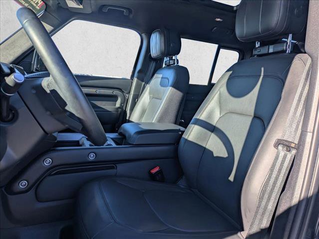 Used 2025 Land Rover Defender 110 X image 17