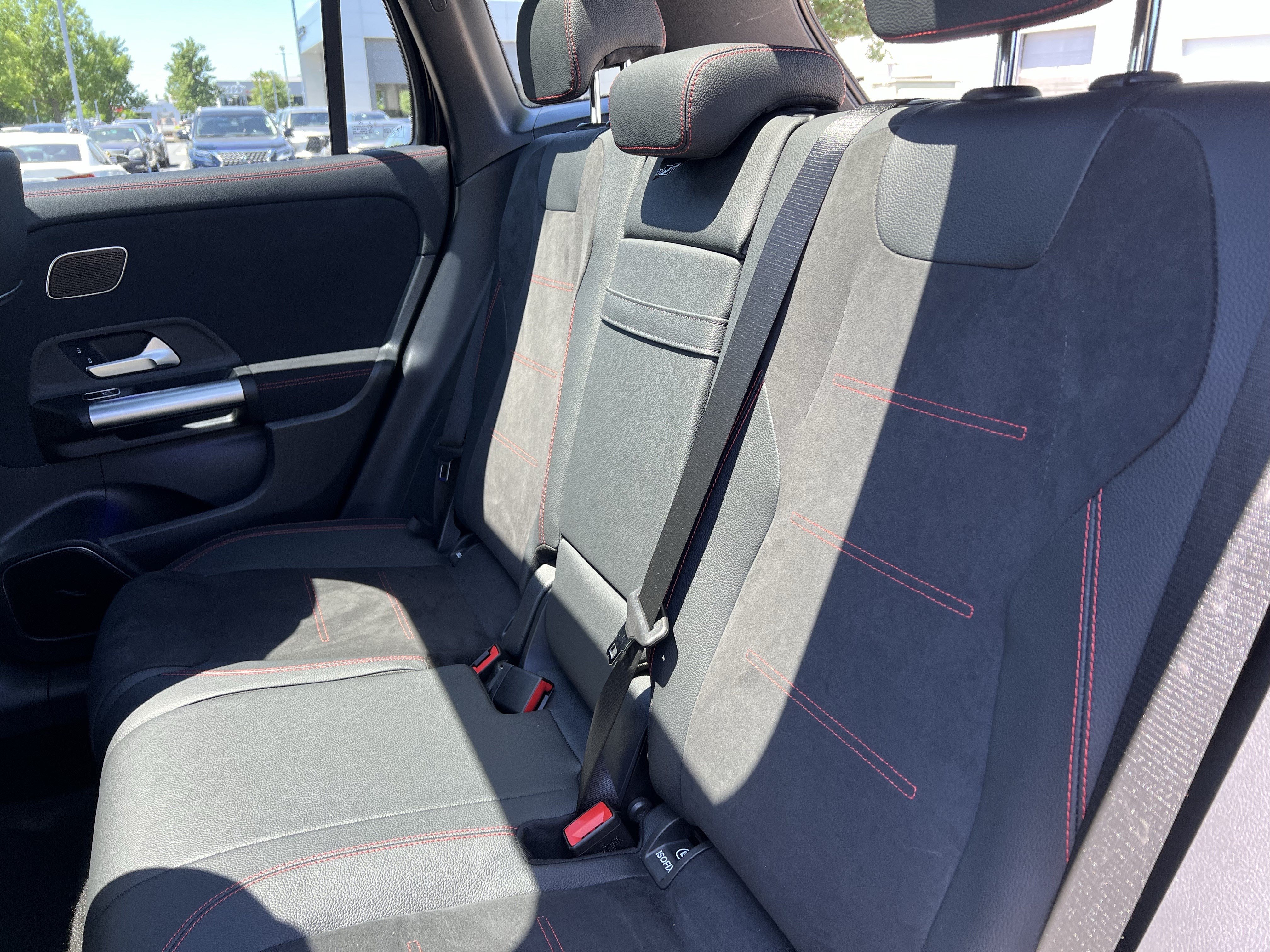 Certified 2025 Mercedes-Benz GLA 250 image 33