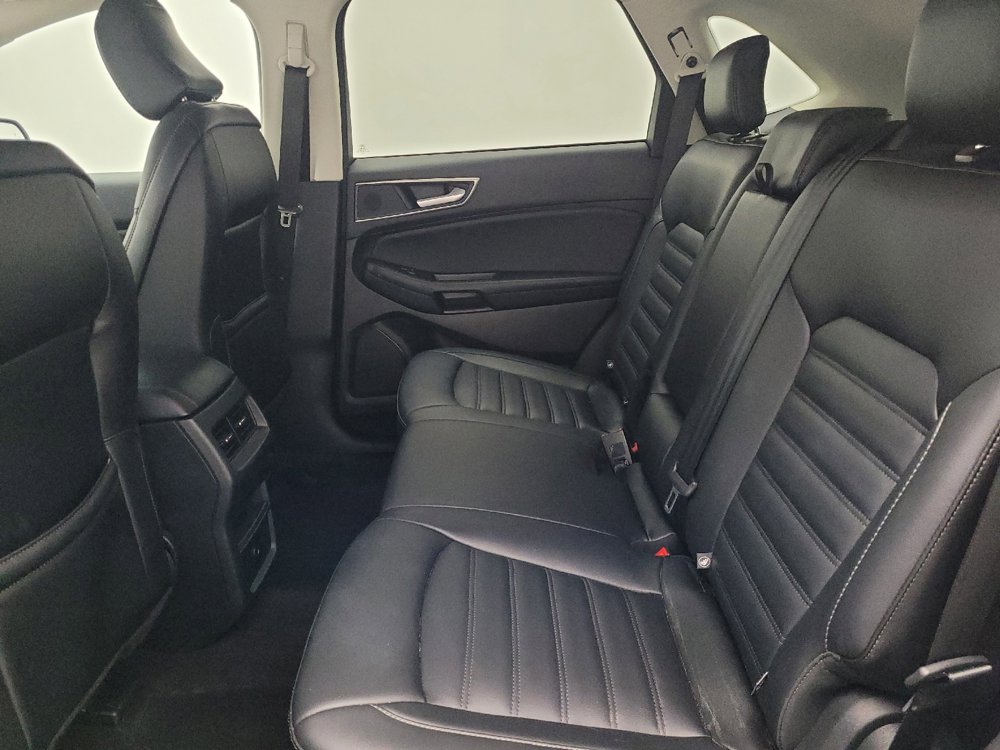 Used 2024 Ford Edge SEL image 18