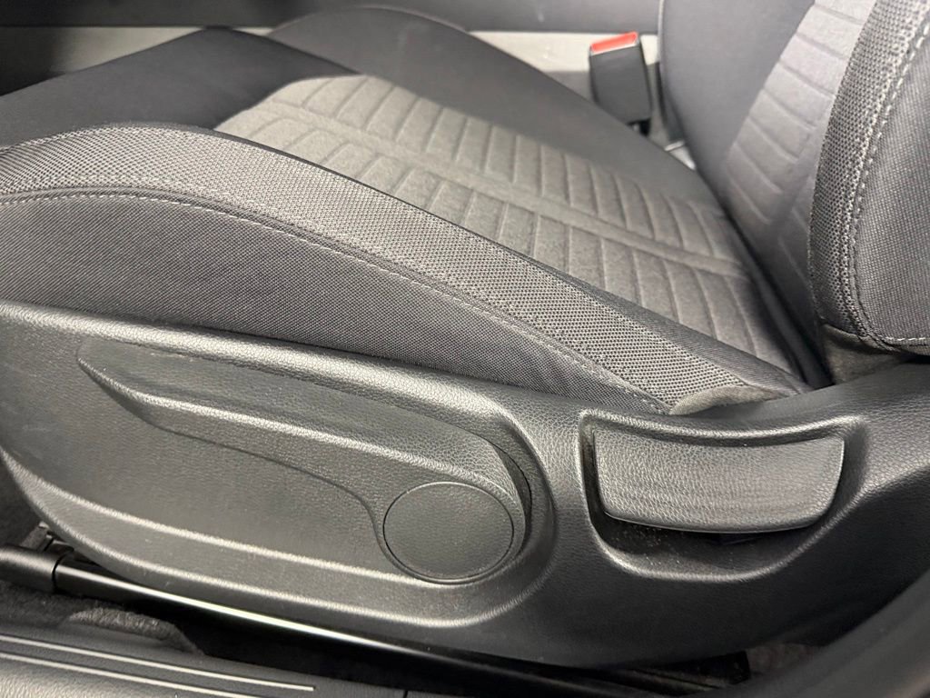 Used 2025 Kia K5 LXS image 23