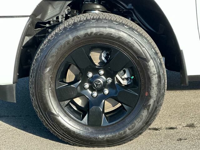 Used 2025 RAM 1500 Tradesman w/ Night Edition RWD image 33