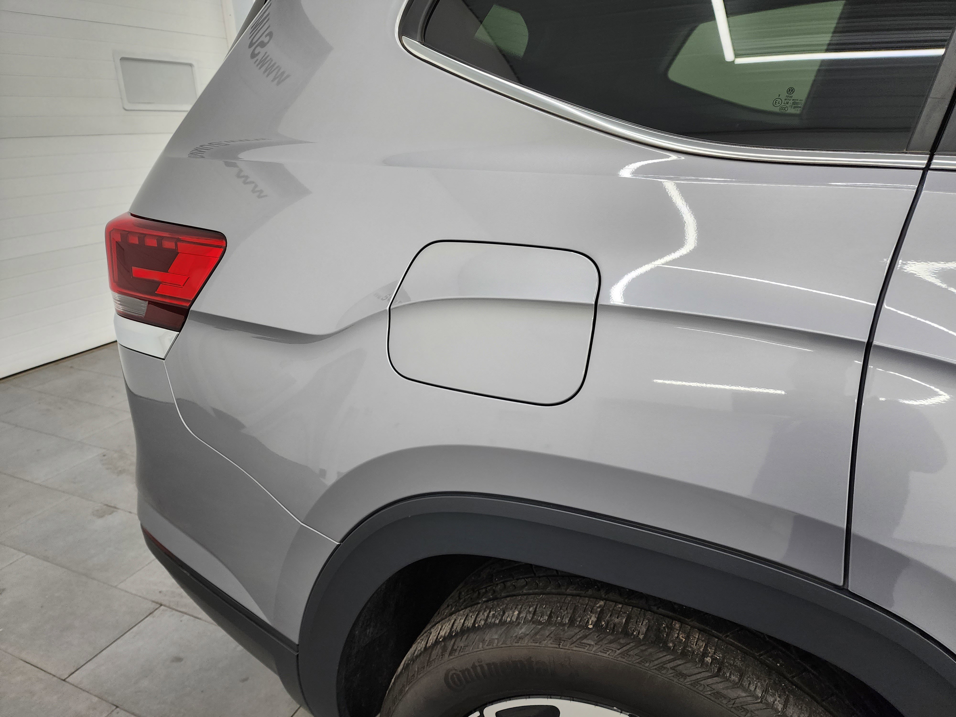 Used 2025 Volkswagen Atlas SE image 27