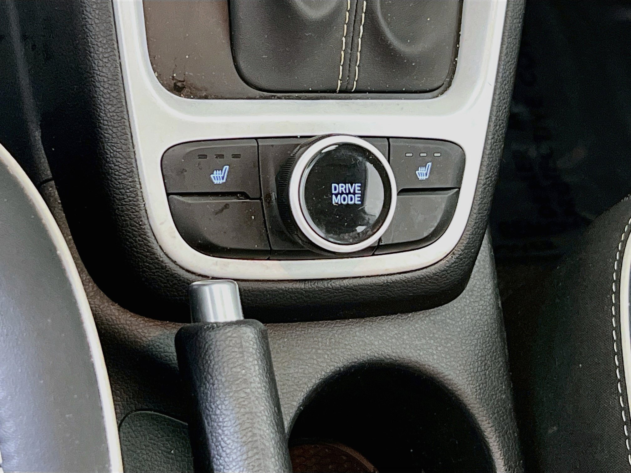 Used 2023 Hyundai Venue Limited FWD image 20