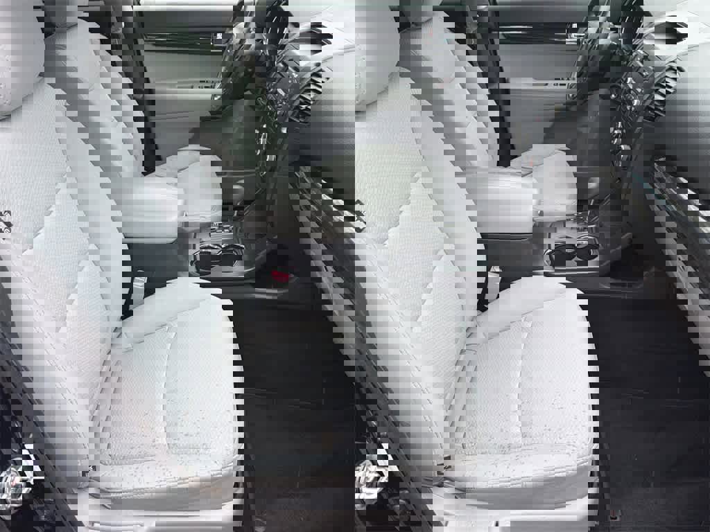 Used 2013 Kia Sorento LX w/ Value Pkg image 12