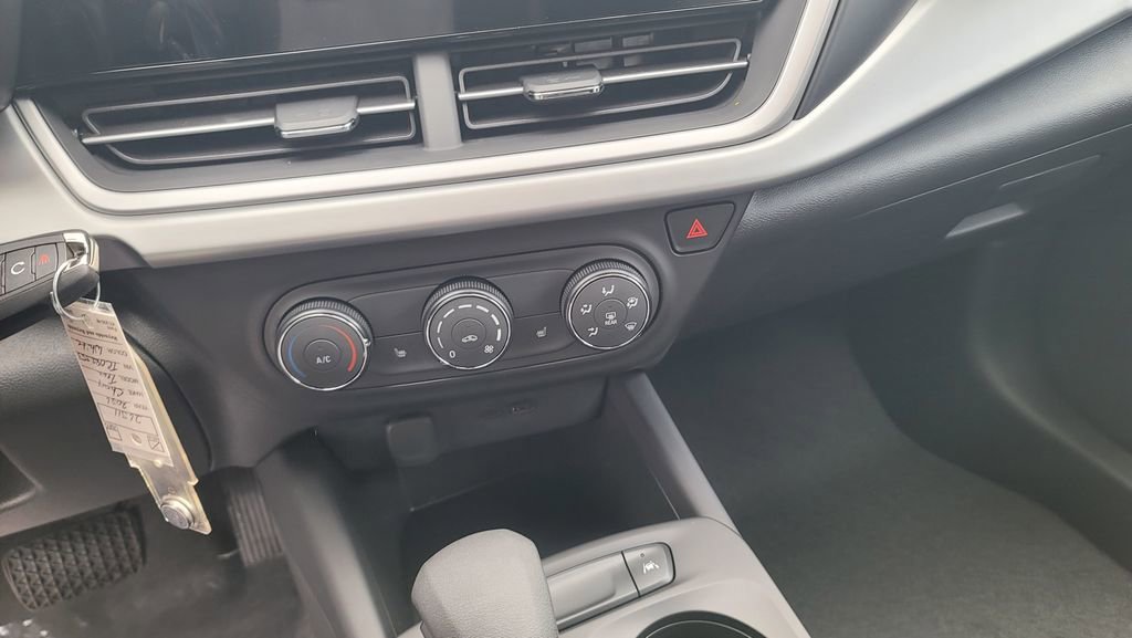 New 2026 Chevrolet Trax LS w/ LS Convenience Package image 22