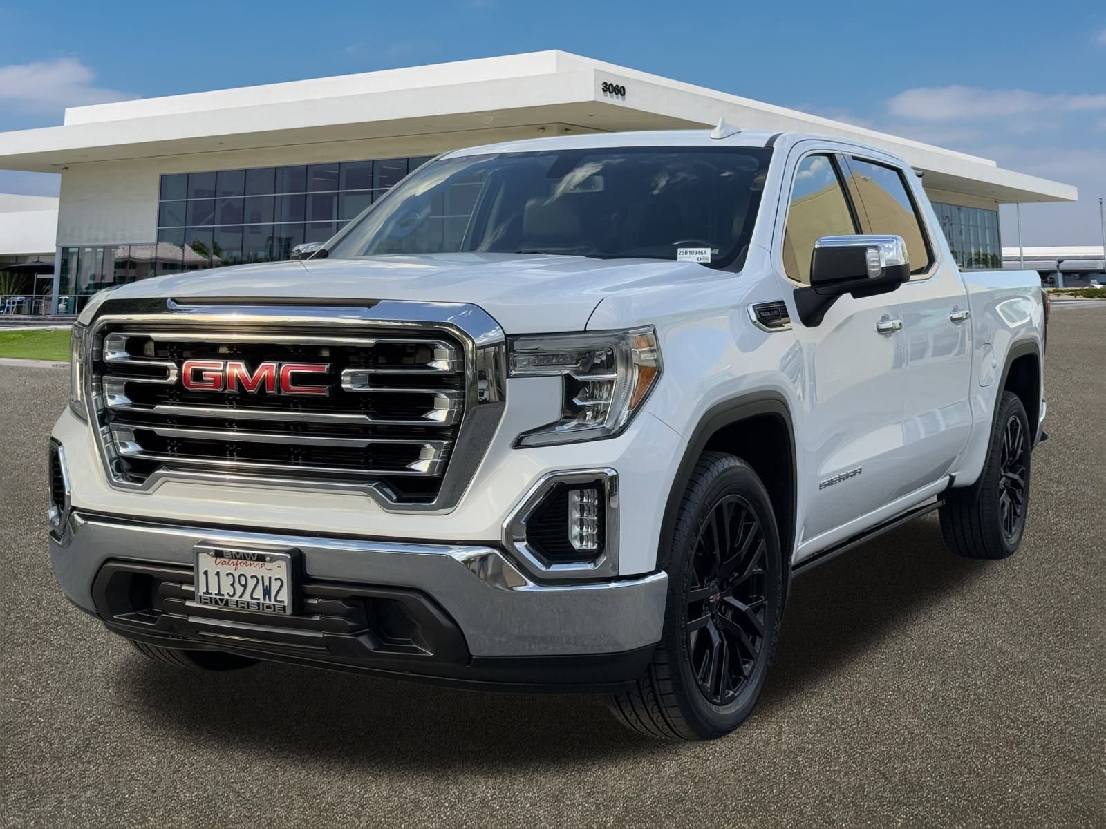 Used 2019 GMC Sierra 1500 SLT w/ SLT Premium Package image 5