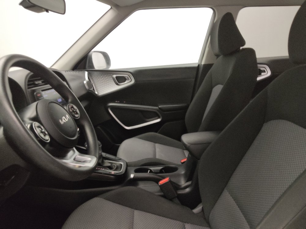 Used 2022 Kia Soul LX w/ Technology Package FWD image 17