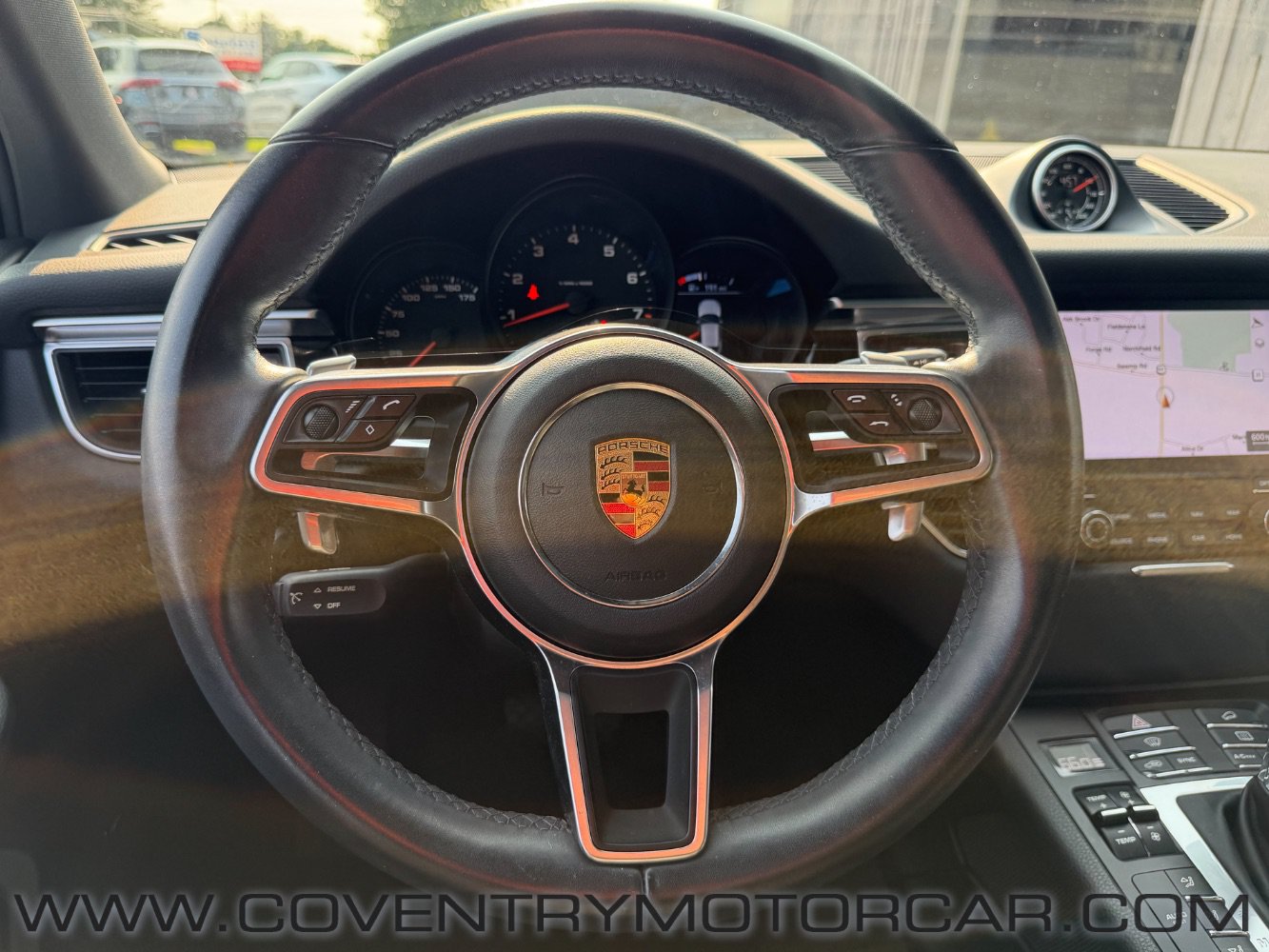 Used 2018 Porsche Macan Sport Edition AWD/4WD image 34