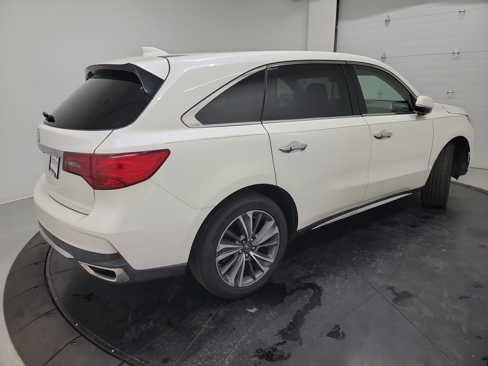 Used 2019 Acura MDX SH-AWD w/ Technology Package image 9