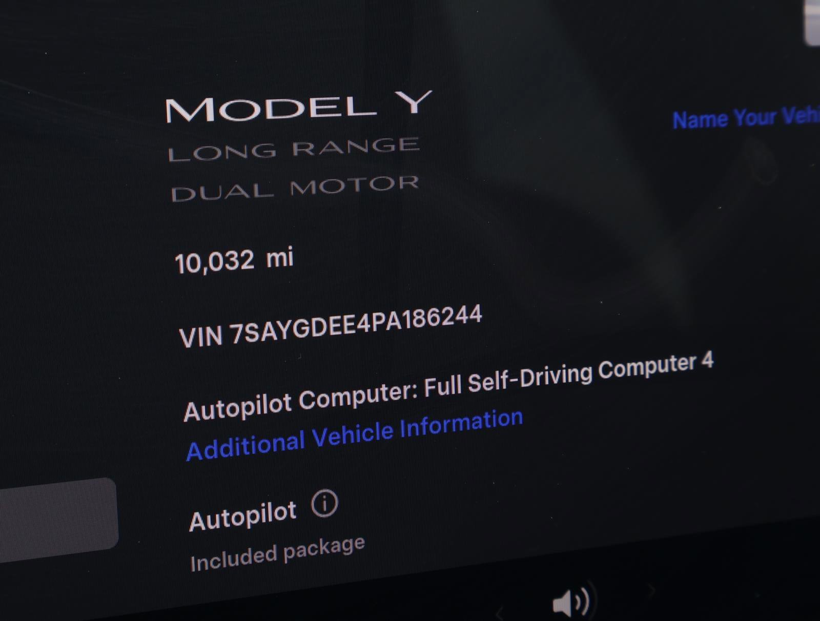 Used 2023 Tesla Model Y Long Range AWD/4WD image 23