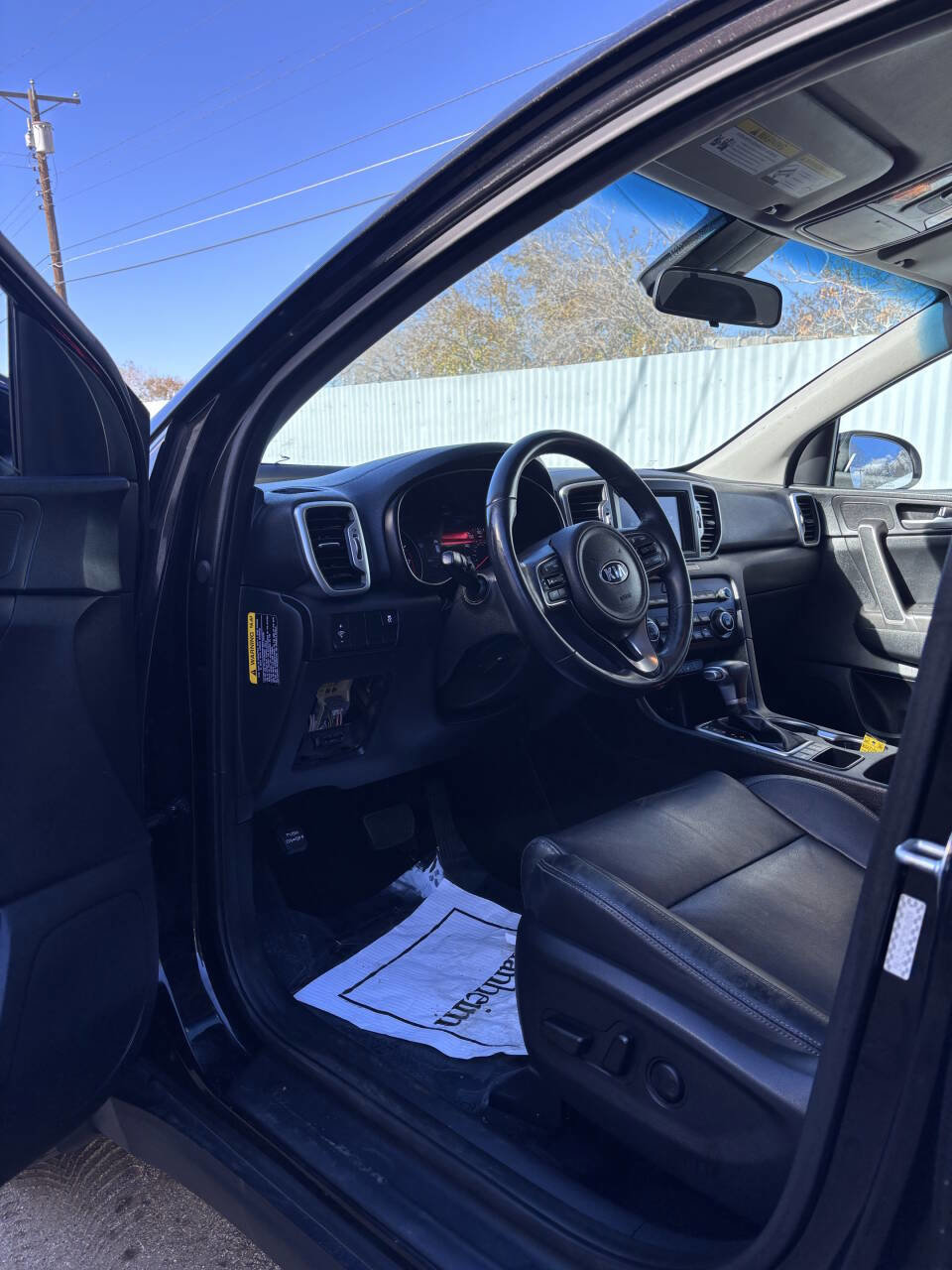 Used 2017 Kia Sportage EX image 9