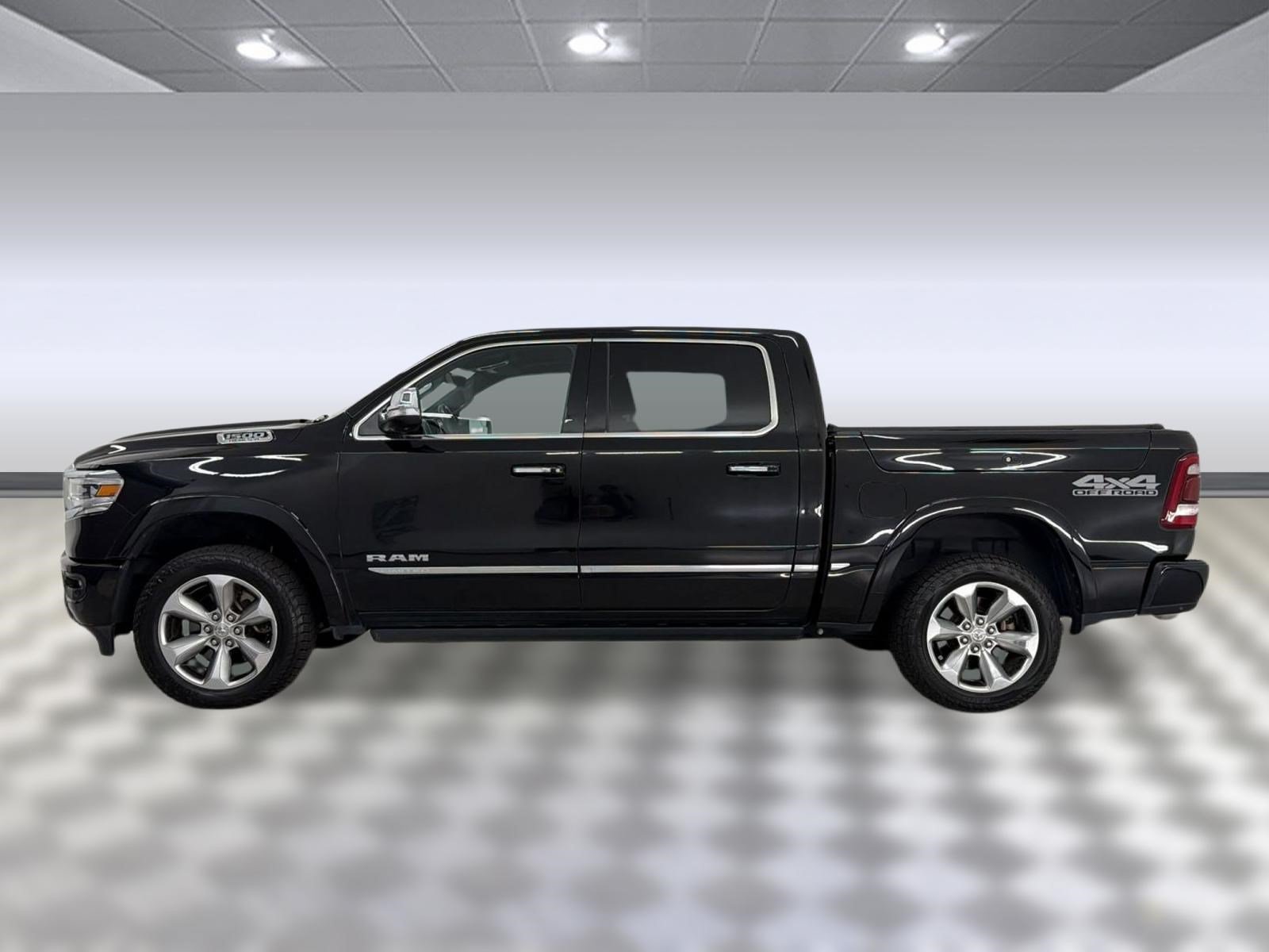 Used 2020 RAM 1500 Limited AWD/4WD image 2