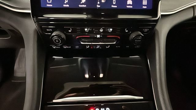 Used 2023 Jeep Grand Cherokee 30th Anniversary AWD/4WD image 23