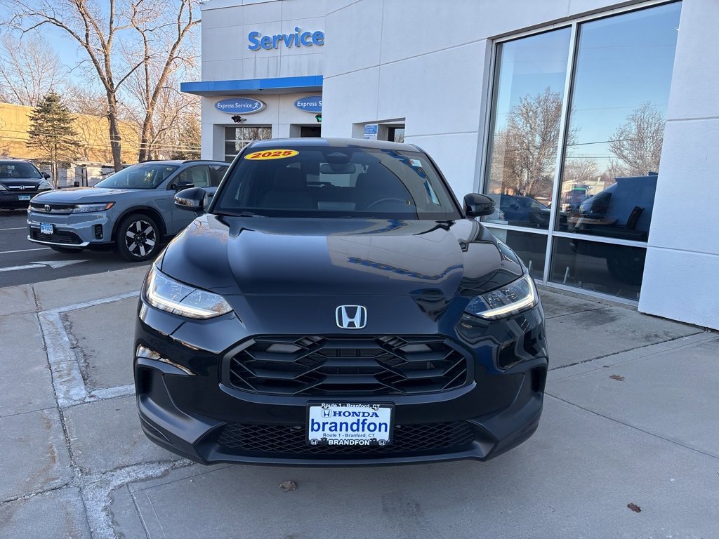 Used 2025 Honda HR-V Sport image 2